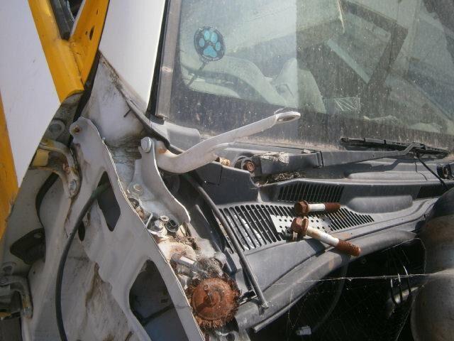 Решетка под лобовое стекло Тойота Хайлюкс Сурф в Шуе 29488